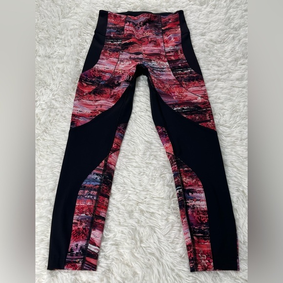 Lululemon | Sweat & Repeat Tight 28 Leggings | Black / Dahliascape Multi - Picture 4 of 8